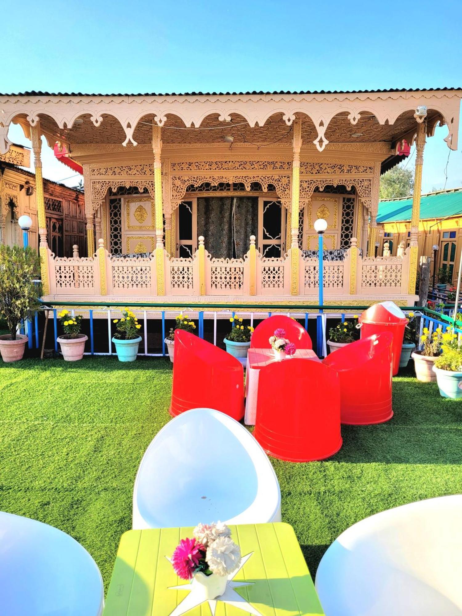 Aziz Palace Group Of Houseboats Srīnagar Exteriér fotografie