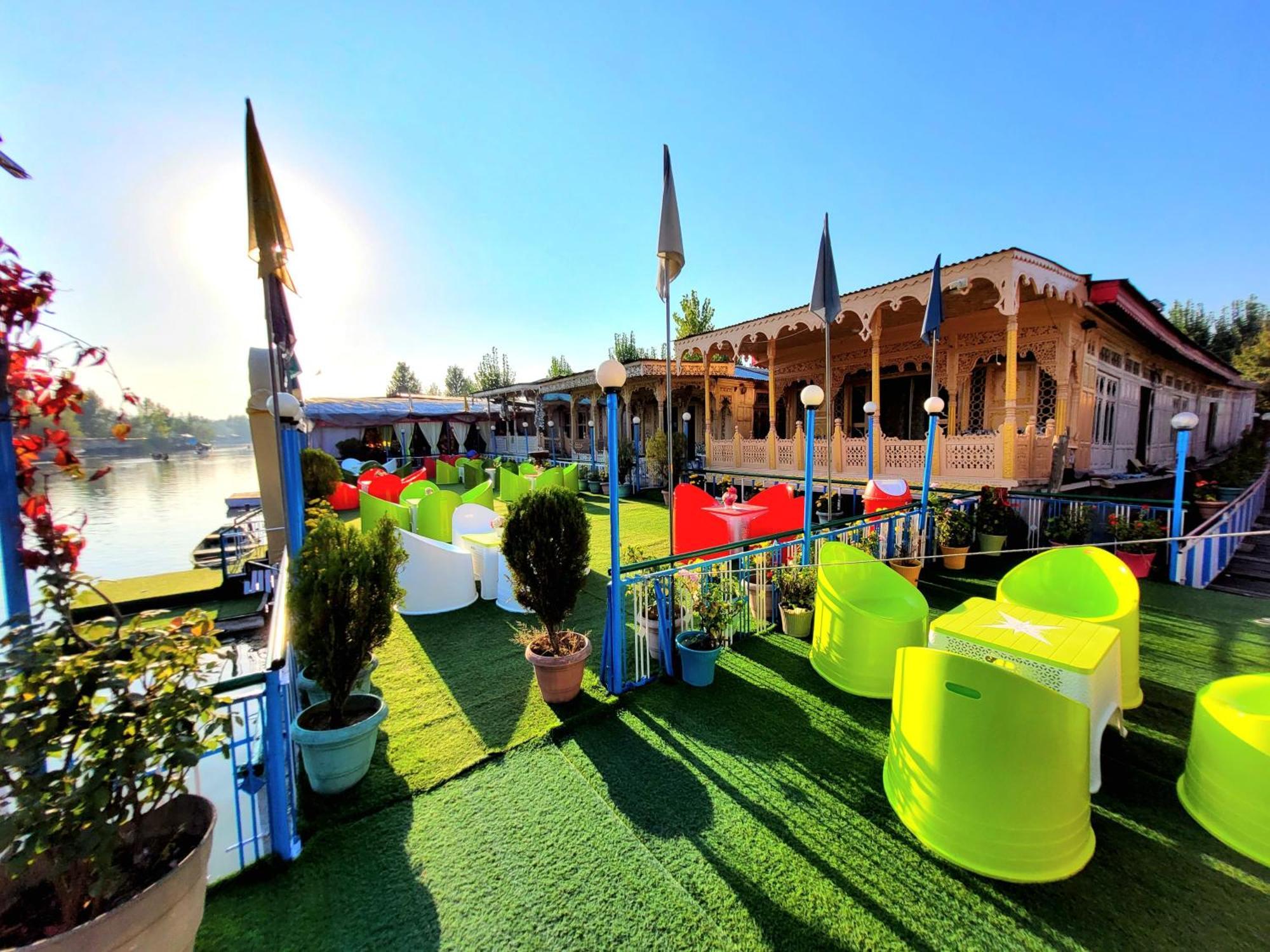 Aziz Palace Group Of Houseboats Srīnagar Exteriér fotografie