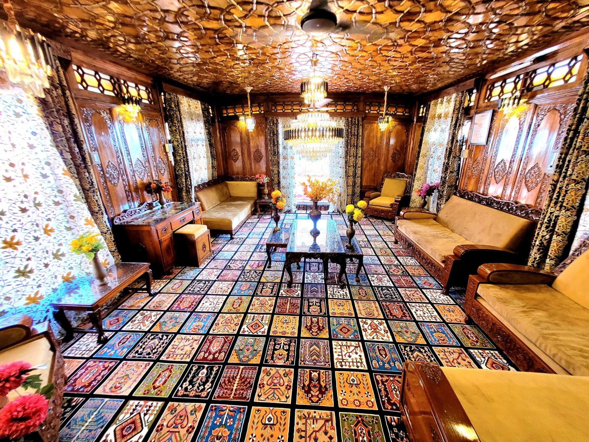 Aziz Palace Group Of Houseboats Srīnagar Exteriér fotografie