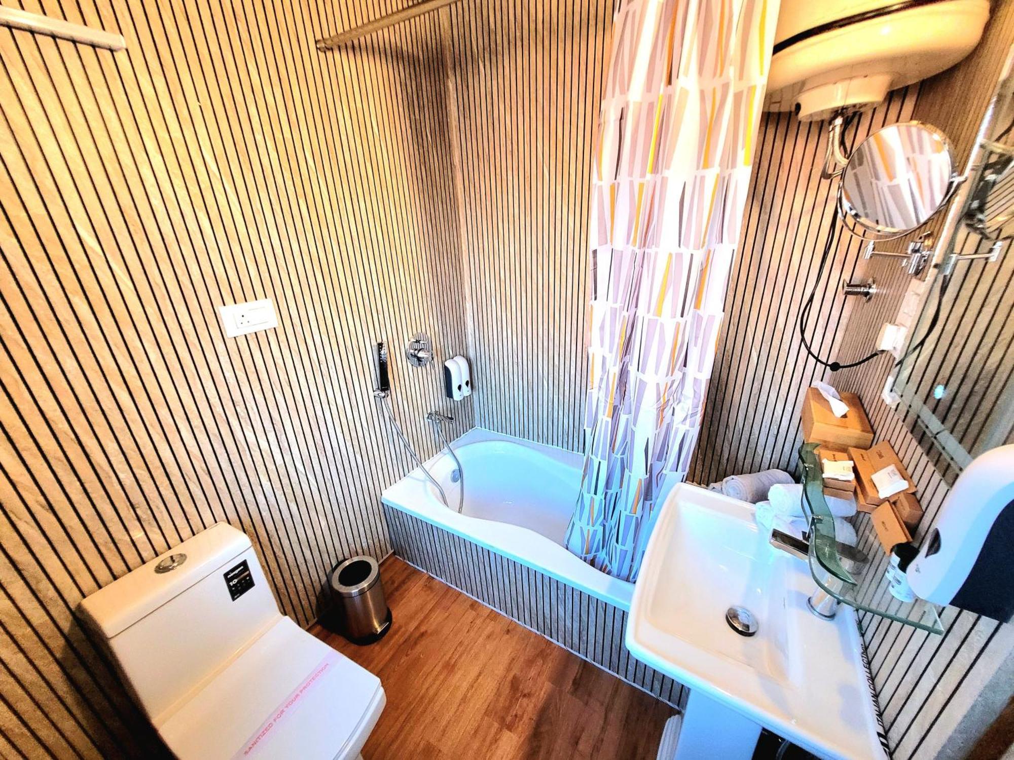 Aziz Palace Group Of Houseboats Srīnagar Exteriér fotografie