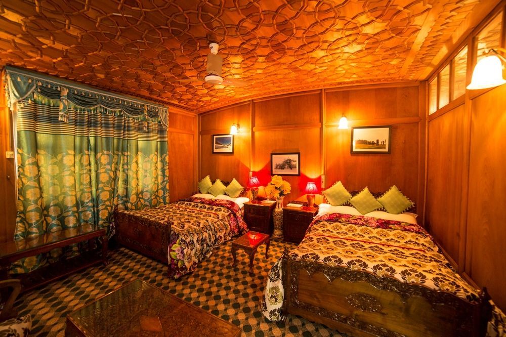 Aziz Palace Group Of Houseboats Srīnagar Exteriér fotografie