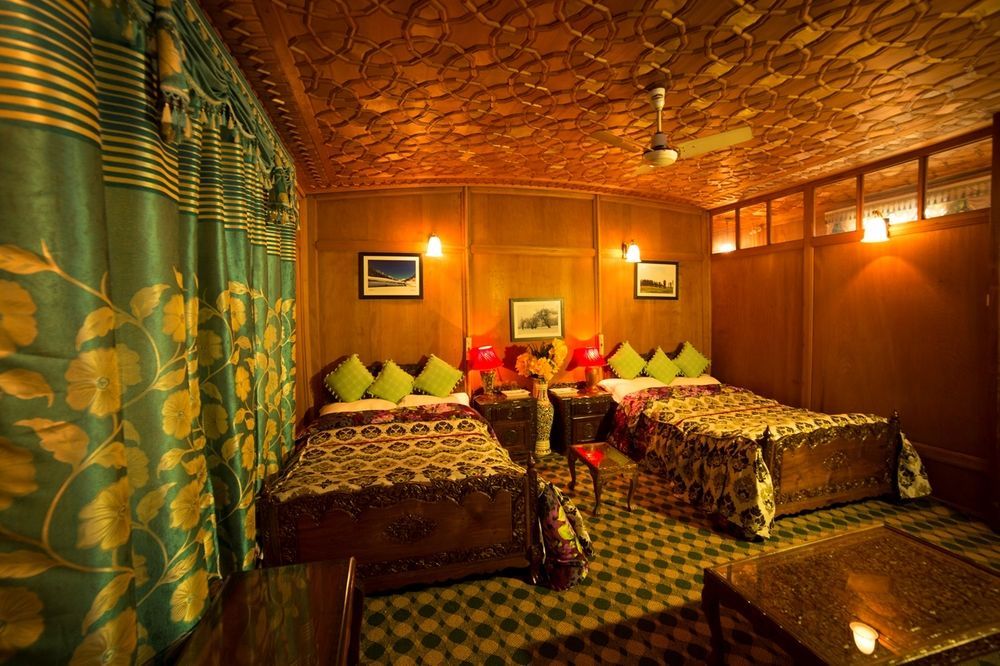 Aziz Palace Group Of Houseboats Srīnagar Exteriér fotografie