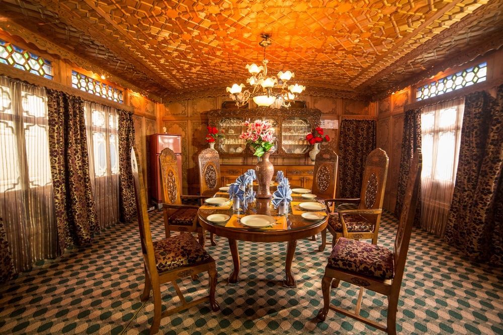 Aziz Palace Group Of Houseboats Srīnagar Exteriér fotografie